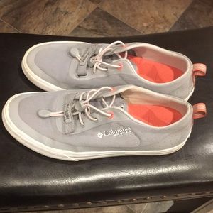 Sz 9 1/2 women’s Columbia PFG Performance Fishing Gear sneakers